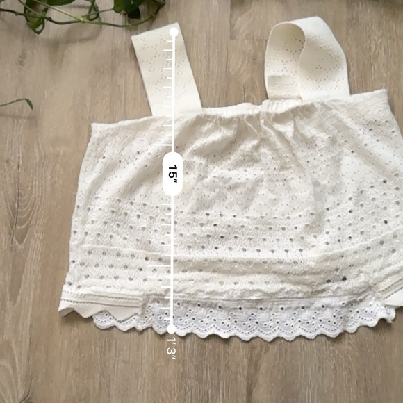 ALC White Eyelet Knit Crop Top - Picture 2 of 11